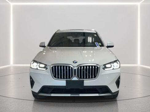 Used 2024 BMW X3 xDrive30i w/ Premium Package w/ZPA AWD/4WD image 9