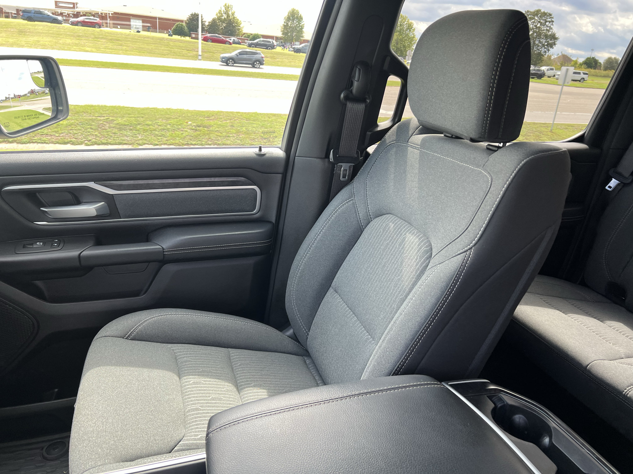 Used 2023 RAM 1500 Big Horn AWD/4WD image 23