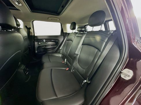 Used 2016 MINI Cooper Clubman FWD image 24