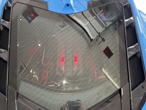 Used 2021 Chevrolet Corvette Stingray Premium Cpe w/ Z51 Performance Package image 9