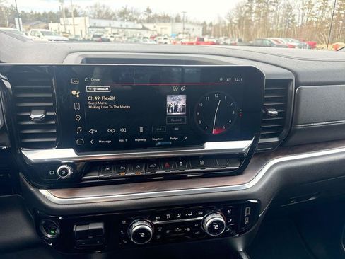 Certified 2022 GMC Sierra 1500 SLT w/ SLT Premium Plus Package AWD/4WD image 24