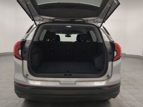 Used 2018 GMC Terrain SLE FWD image 29