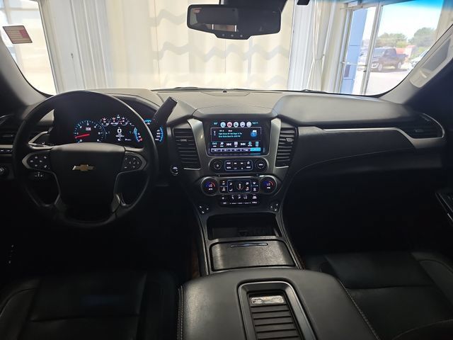 Used 2017 Chevrolet Suburban Premier AWD/4WD image 12