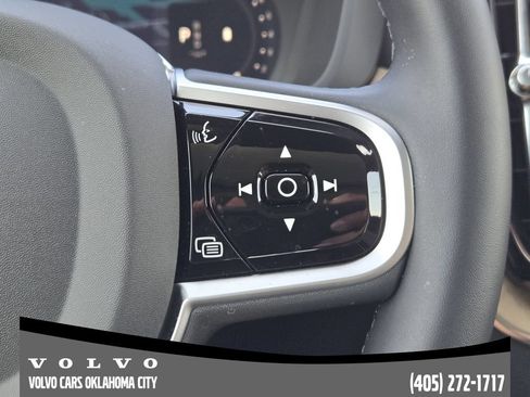 Used 2026 Volvo XC60 B5 Core w/ Protection Package Premier AWD/4WD image 23
