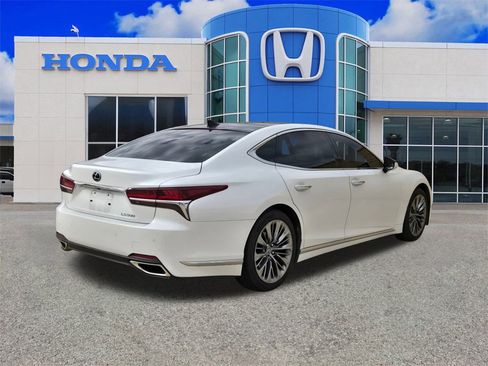 Used 2020 Lexus LS 500 image 3