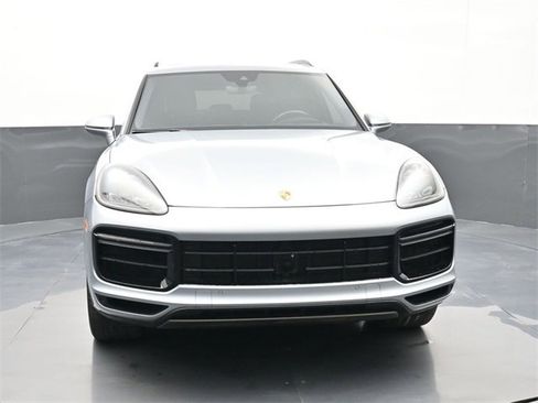 Used 2020 Porsche Cayenne Turbo image 24
