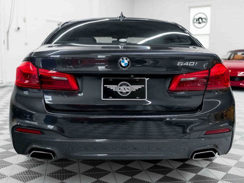 Used 2019 BMW 540i w/ M Sport Package RWD image 8