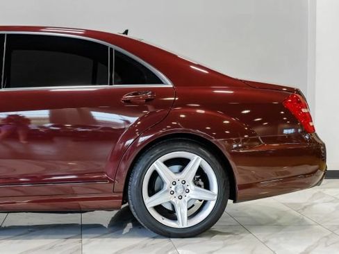 Used 2011 Mercedes-Benz S 550 image 18