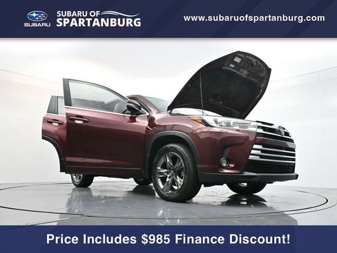 Used 2018 Toyota Highlander Limited Platinum image 34