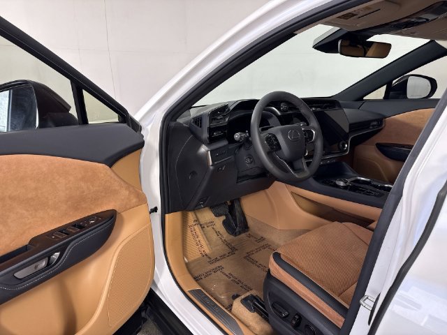 Certified 2023 Lexus RZ 450e Premium w/ Accessory Package (2T) AWD/4WD image 40