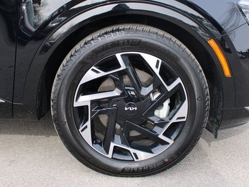 Used 2025 Kia Sportage SX image 42