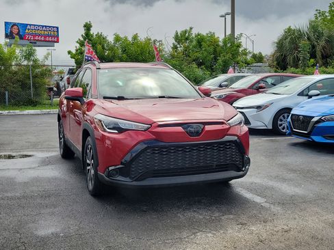 Used 2023 Toyota Corolla Cross AWD Hybrid image 2
