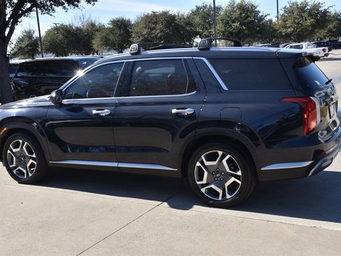 Used 2023 Hyundai Palisade SEL image 11
