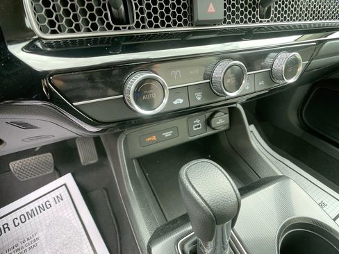 Used 2023 Honda Civic LX image 18