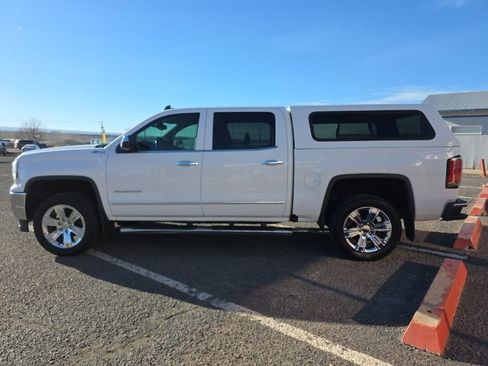 Used 2018 GMC Sierra 1500 SLT AWD/4WD image 5