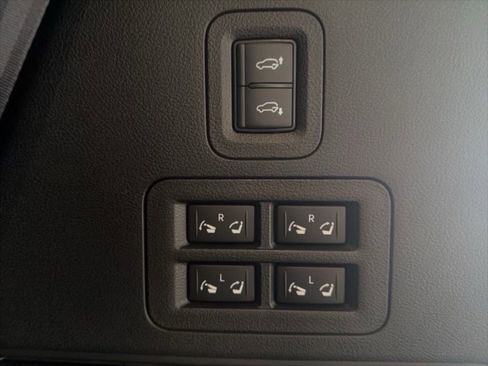 Certified 2026 INFINITI QX80 4WD w/ Sport Exterior Package image 36