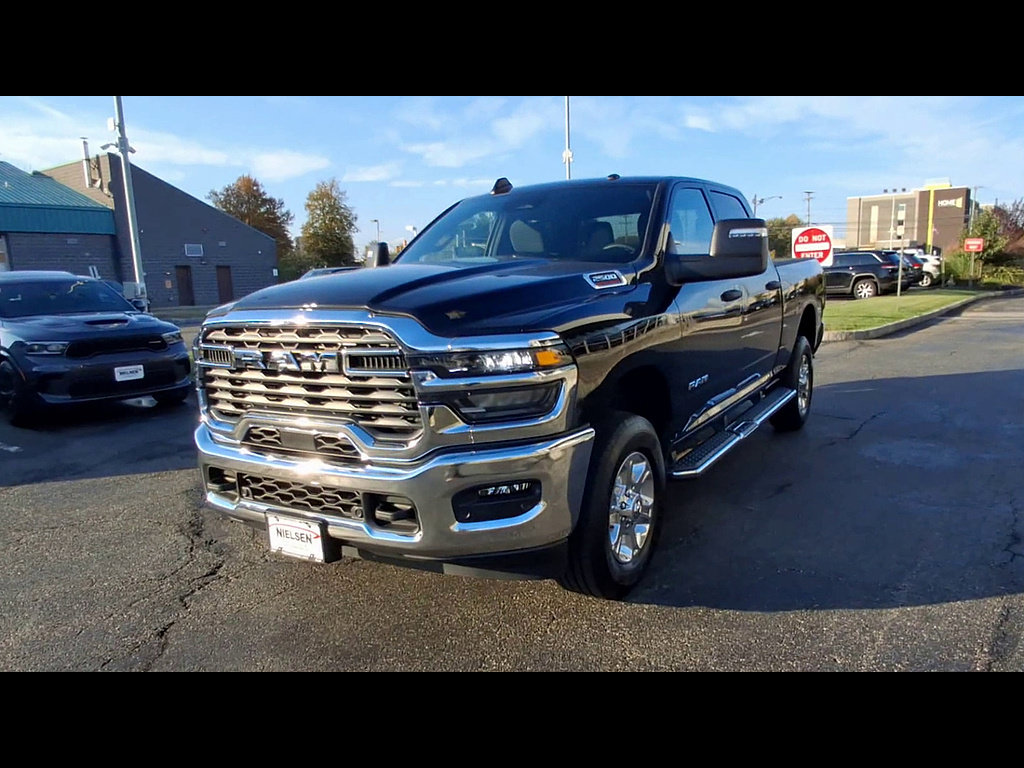 Used 2026 RAM 2500 Big Horn AWD/4WD image 3