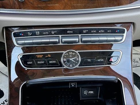 Used 2019 Mercedes-Benz E 300 4MATIC image 18