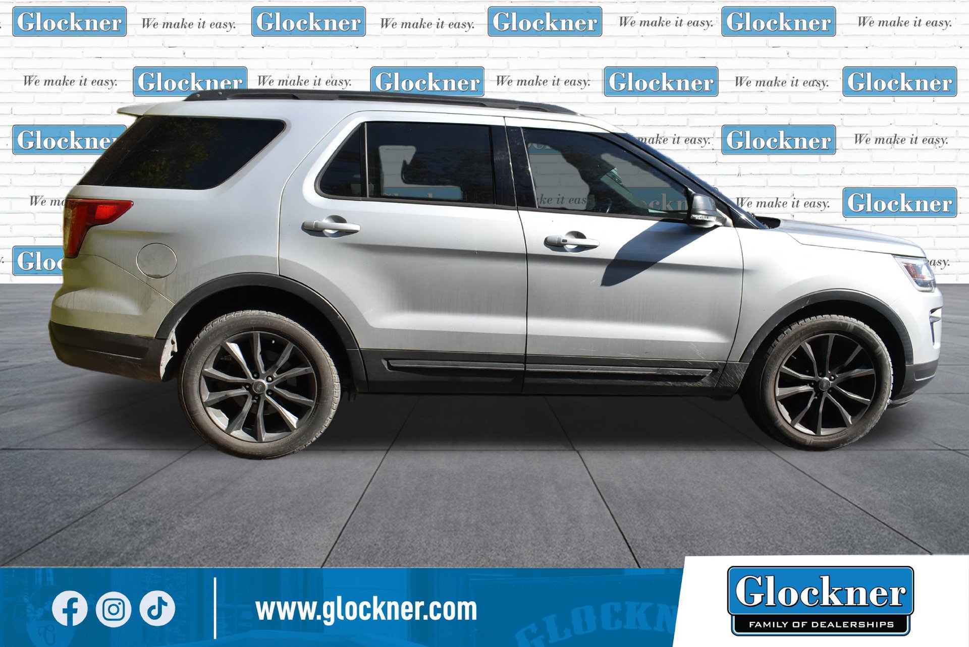 Used 2019 Ford Explorer XLT w/ Equipment Group 202A AWD/4WD image 6