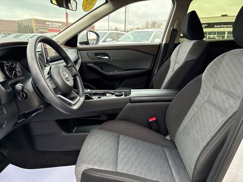 Used 2023 Nissan Rogue SV AWD/4WD image 10