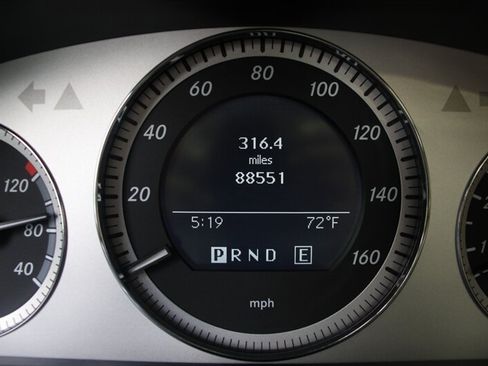 Used 2012 Mercedes-Benz GLK 350 4MATIC image 7