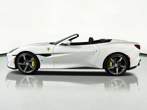 Used 2022 Ferrari Portofino M image 5