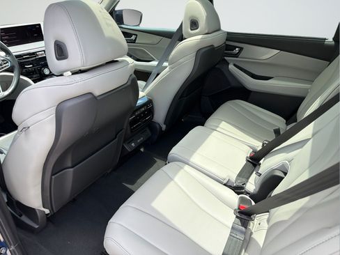 Used 2024 Acura MDX FWD w/ Technology Package image 29