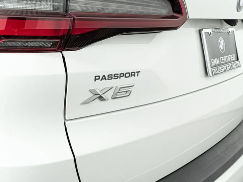 Certified 2022 BMW X5 xDrive45e w/ Parking Assistance Package image 11