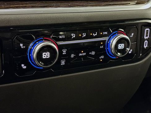 New 2026 GMC Sierra 1500 Elevation image 16