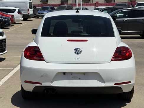 Used 2015 Volkswagen Beetle TDI FWD image 5