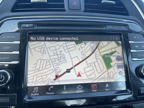 Used 2017 Nissan Maxima SR image 13