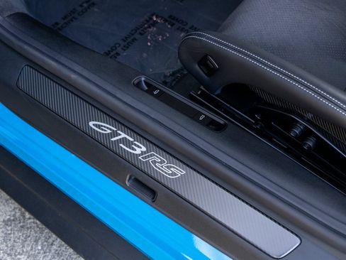 Used 2025 Porsche 911 GT3 RS RWD image 31