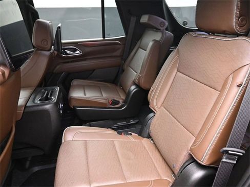 Used 2021 Chevrolet Tahoe High Country image 18