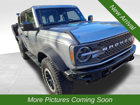 Used 2022 Ford Bronco Badlands image 1