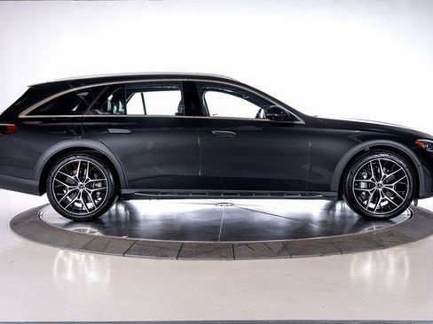 Used 2024 Mercedes-Benz E 450 4MATIC All-Terrain Wagon image 7