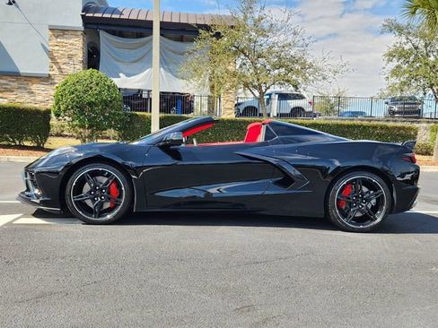 Used 2023 Chevrolet Corvette Stingray Premium Conv w/ Z51 Performance Package image 3