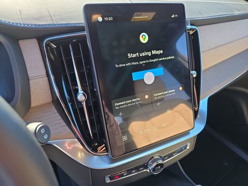 New 2026 Volvo XC90 B6 Plus w/ Protection Package Premier image 15