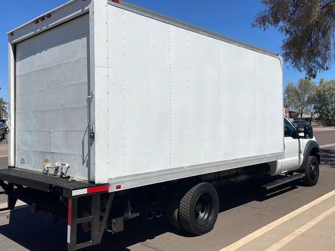 Used 2015 Ford F550 2WD Regular Cab Super Duty image 5