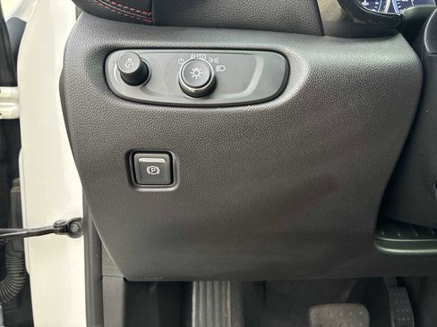 Certified 2023 Chevrolet Blazer RS w/ Driver Confidence II Package image 18