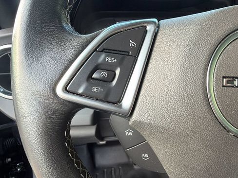 Used 2016 Chevrolet Camaro LT RWD image 15