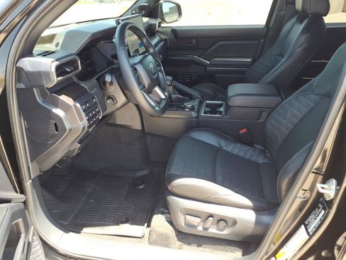 Used 2025 Toyota 4Runner TRD Off-Road Premium AWD/4WD image 22