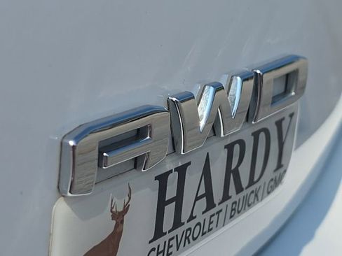 Used 2024 GMC Terrain Denali image 10