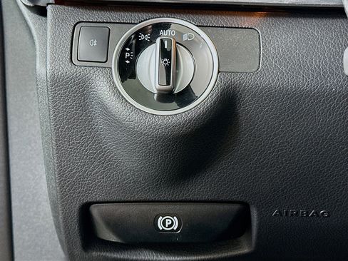 Used 2016 Mercedes-Benz E 350 4MATIC Wagon image 16