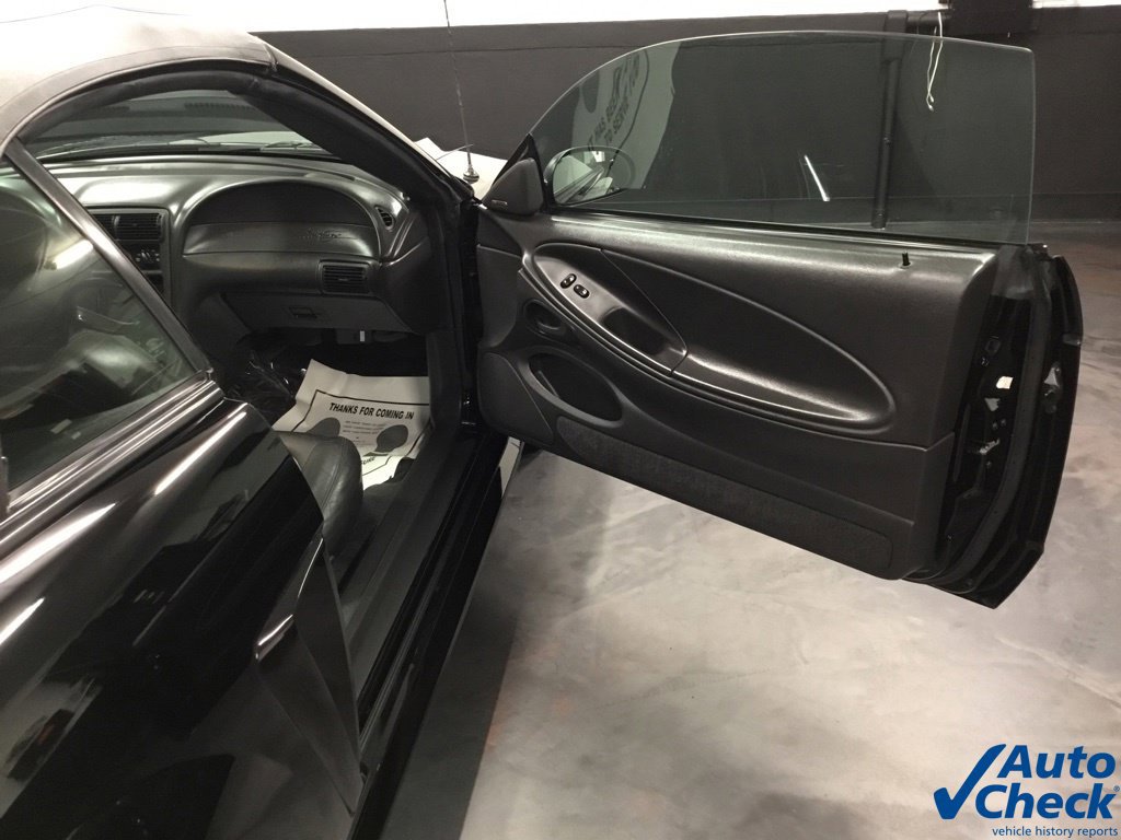 Used 2001 Ford Mustang Cobra RWD image 41