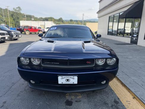 Used 2013 Dodge Challenger R/T w/ Sound Group II RWD image 7