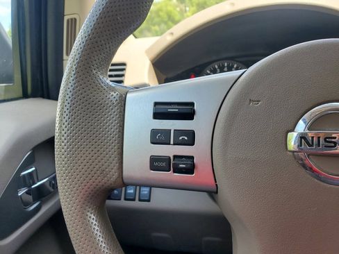 Used 2016 Nissan Frontier SV AWD/4WD image 24