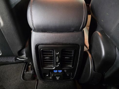 Used 2022 Dodge Durango GT image 13