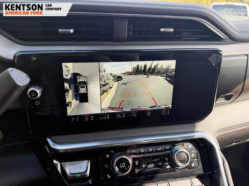 Used 2025 GMC Sierra 3500 Denali w/ Denali Reserve Package image 32