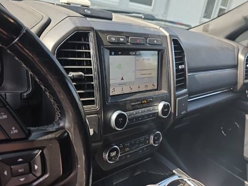 Used 2019 Ford Expedition Limited AWD/4WD image 3