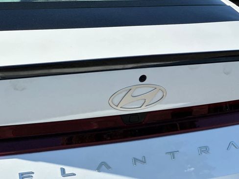 Used 2025 Hyundai Elantra Sport FWD image 26